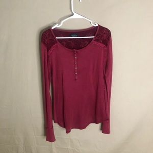 Casual long sleeve red top